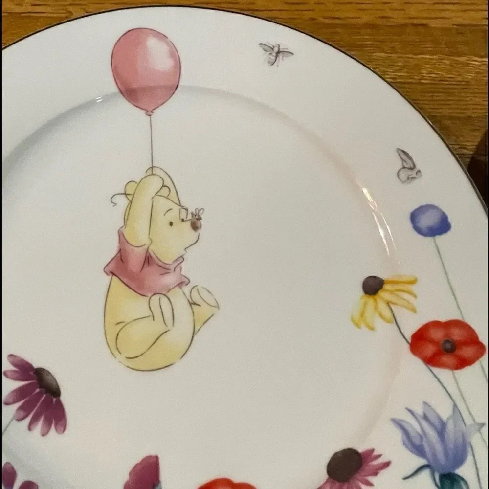 Disney Winnie the Pooh Among the Flowers Dinner Plates set of 2 NWT